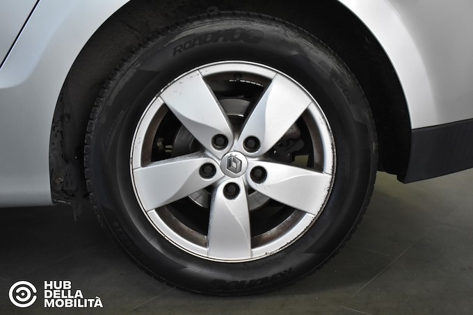 RENAULT Scénic 1.9 dCi 130CV Dynamique